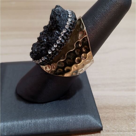 Vintage golden hammered druzy cuff ring - Picture 2 of 10